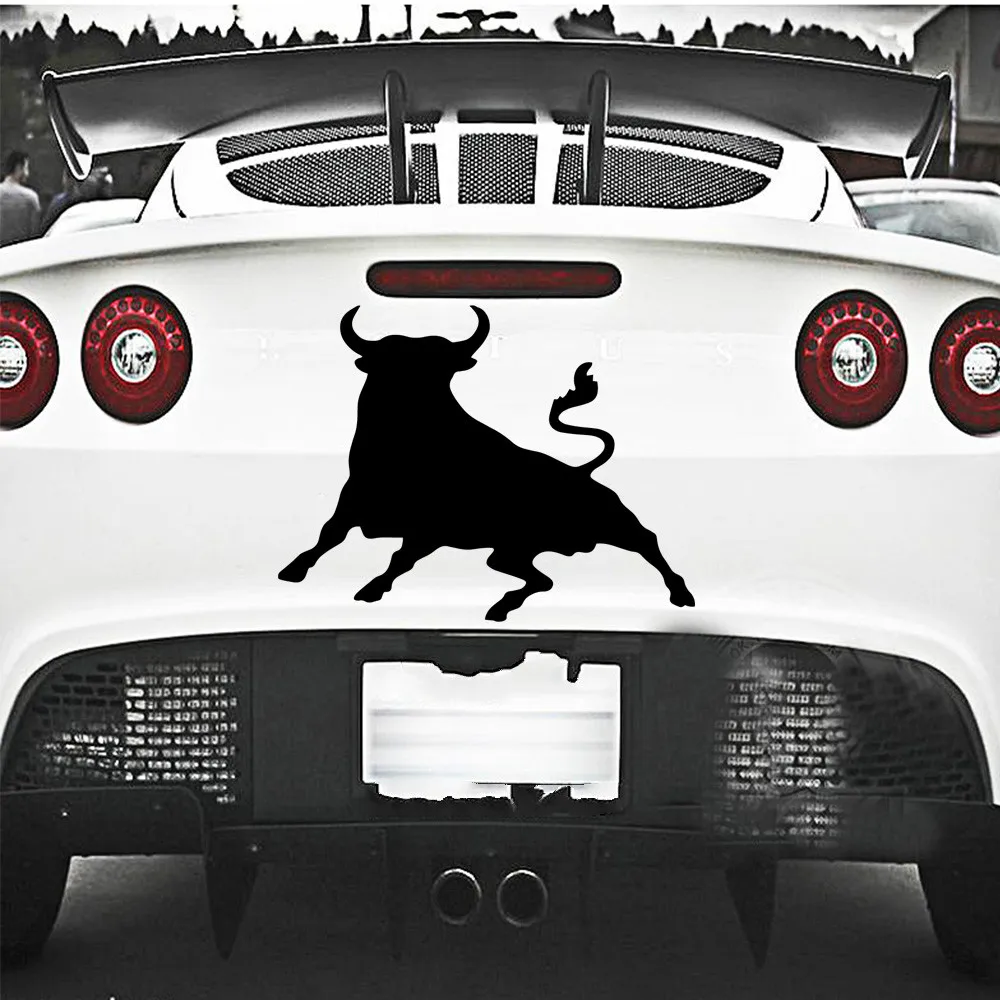 

Classic Cattle Design Cartoon Graffiti Funny Windshield Bumper Window Cover scratch Waterproof Decoration Accessories KK15*12cm