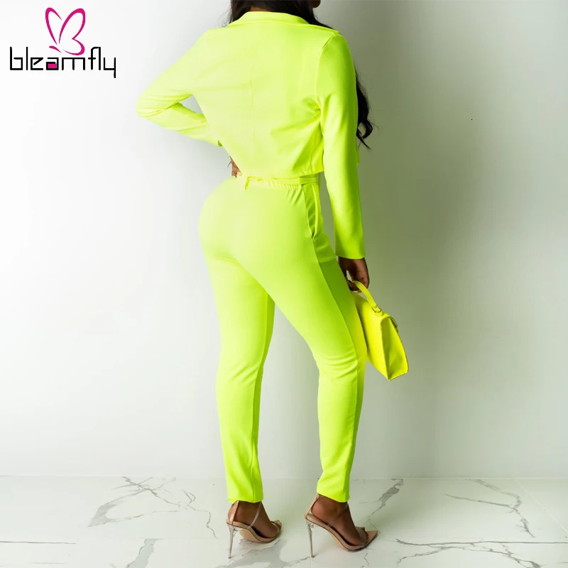 Осенне весенний элегантный однотонный комплект из 2 предметов женский короткий