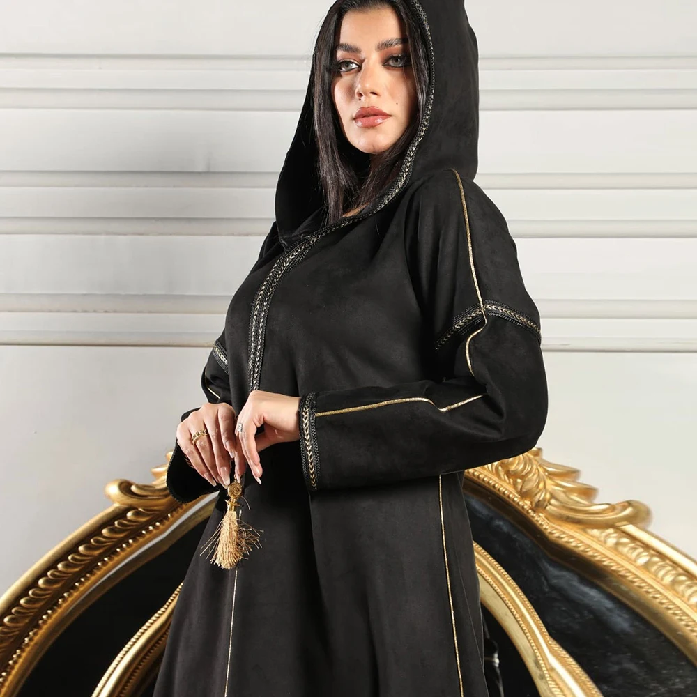 Женское замшевое длинное платье с капюшоном зимнее бахромой в мусульманском