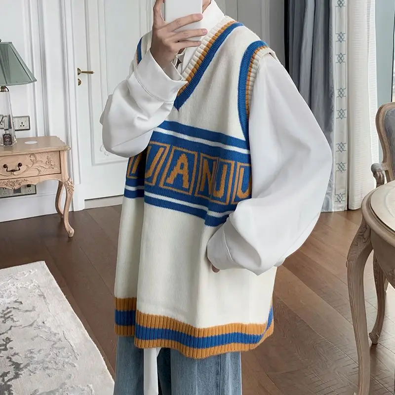 

2022 Spring And Autumn Big Letters Embroidery Knitted Vest Autumn Contrast Color V-neck Sweater Men's Korean Style All-match Top
