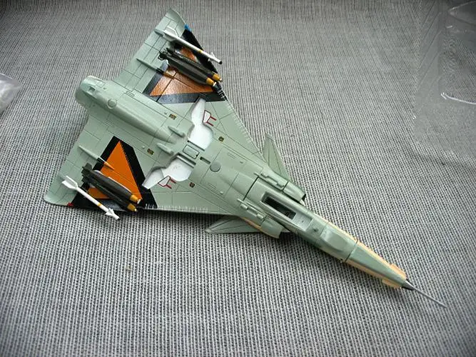 ISREAL Mirage III 1/72 литье под давлением модель самолета Сокол |