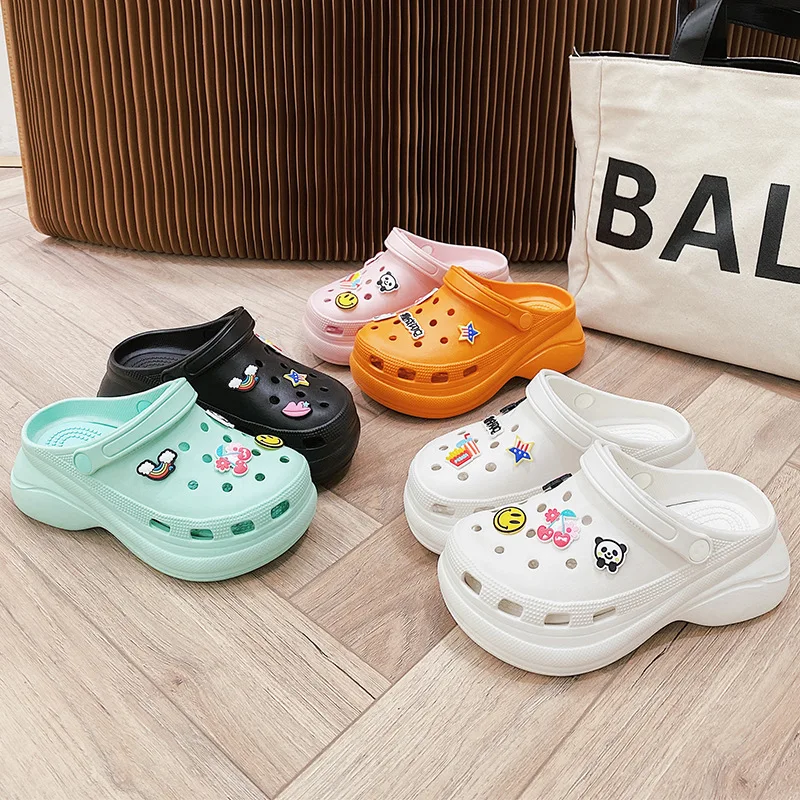 

2021 Summer Women Clogs Platform Garden Sandals Cartoon DIY Slippers Slip On For Girl Beach Shoes Fashion Slides Outdoor