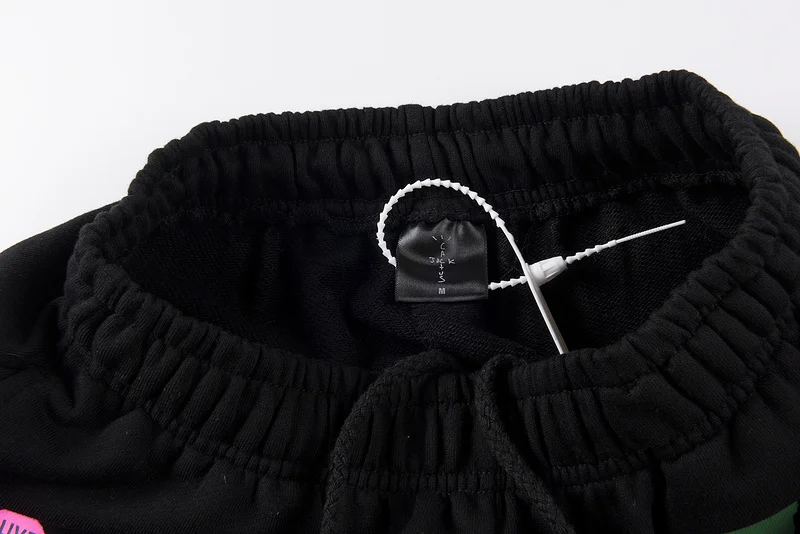 

2021 High Street Travis Scott Shorts Hip Hop High Quality Rap Short Casual Loose Men's And Women's Sports Shorts Beach Shorts