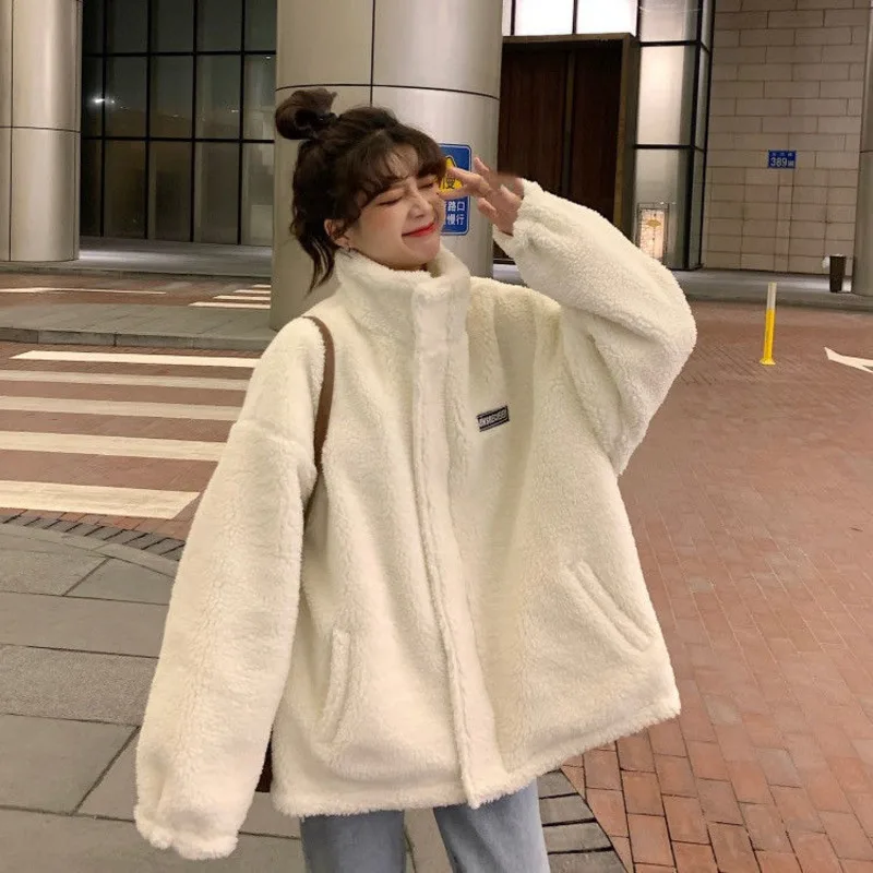 Женская зимняя белая куртка из искусственного меха овечьей шерсти милое пальто