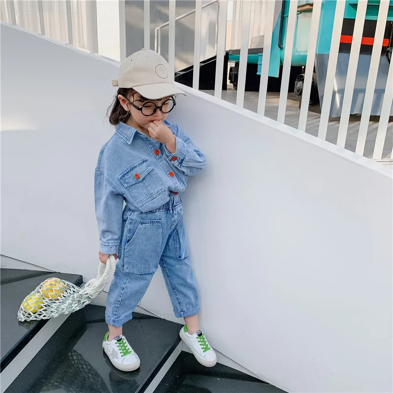 2020 г. новые весенние джинсы с длинными рукавами для мальчиков и девочек комплект