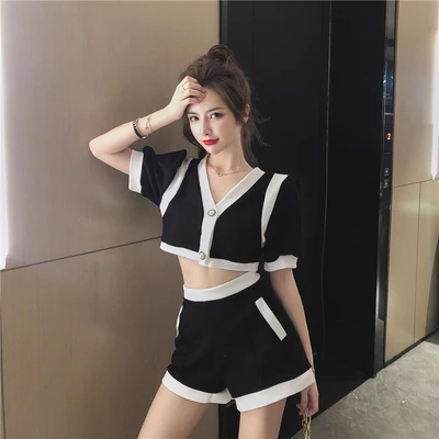 Женский спортивный костюм из двух предметов черно-белый хлопковый с высокой