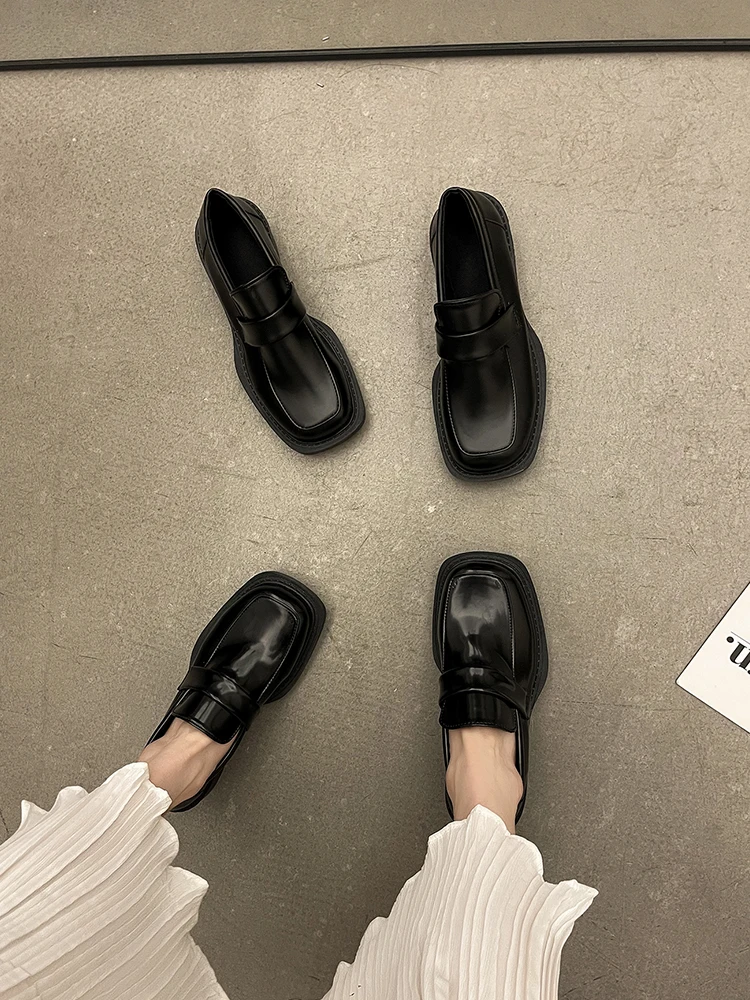 Туфли женские универсальные с квадратным носком меховые лоферы низкий каблук