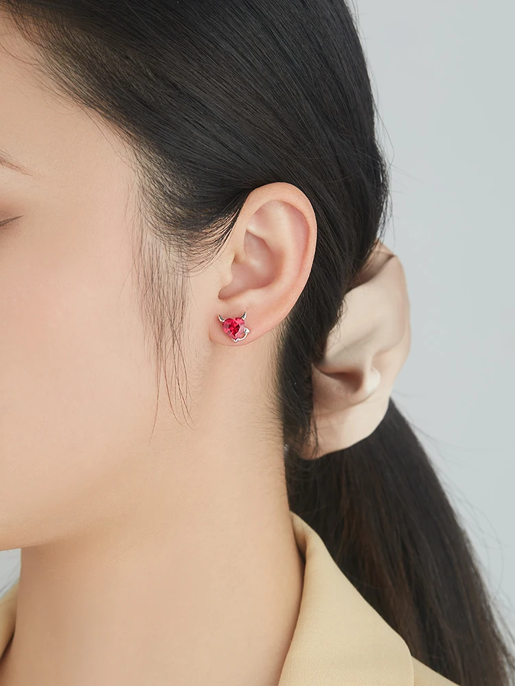 

ZEMIOR Stud Earring For Women 925 Sterling Silver Inlay Red Cubic Zirconia Earring Devil And Angel Series True Life Fine Jewelry