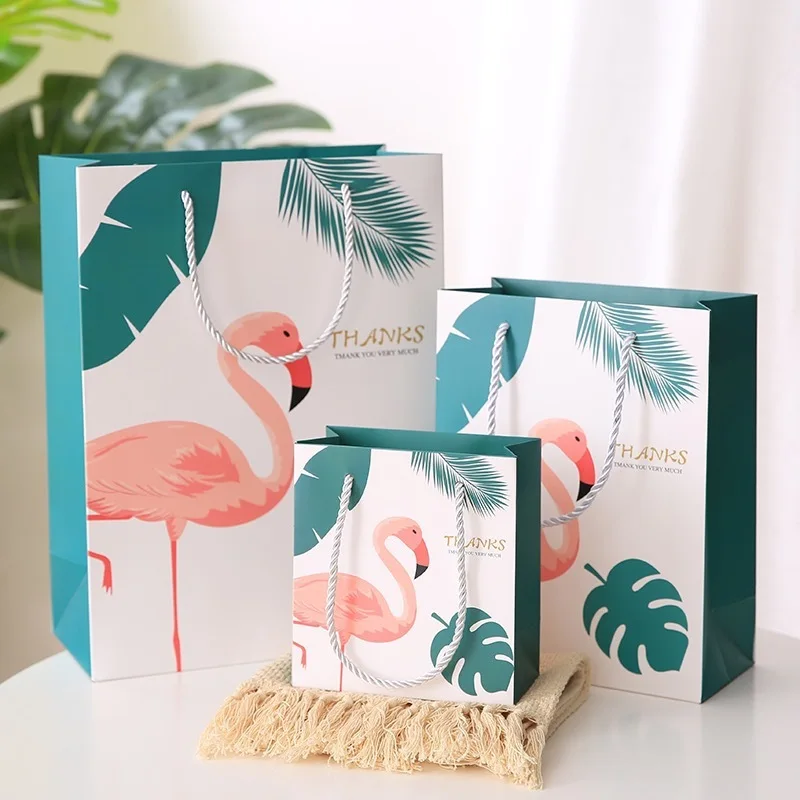 

10pcs ins wind Romantic flamingo gift bag Wedding Party Favors for Guests Birthday Party Supplies gifts packaging paper bags