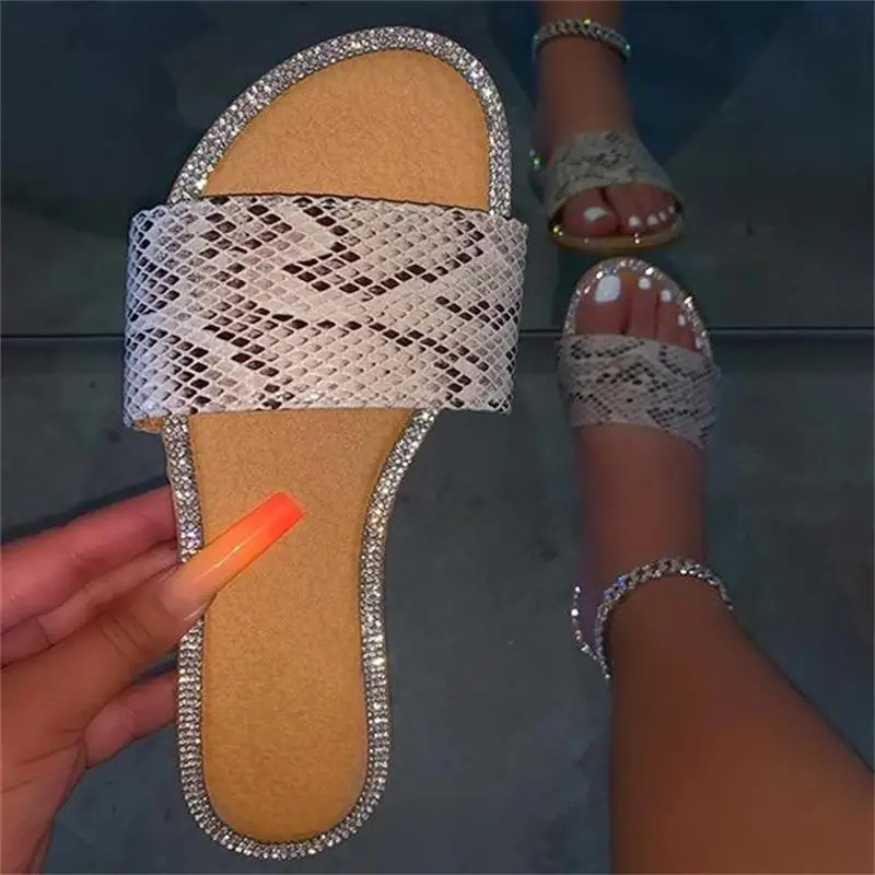 

Women's Handmade Animal Pattern Rhinestone Decorative Flat Bottom Non Slip Comfortable Summer Elegant Sandals YX276
