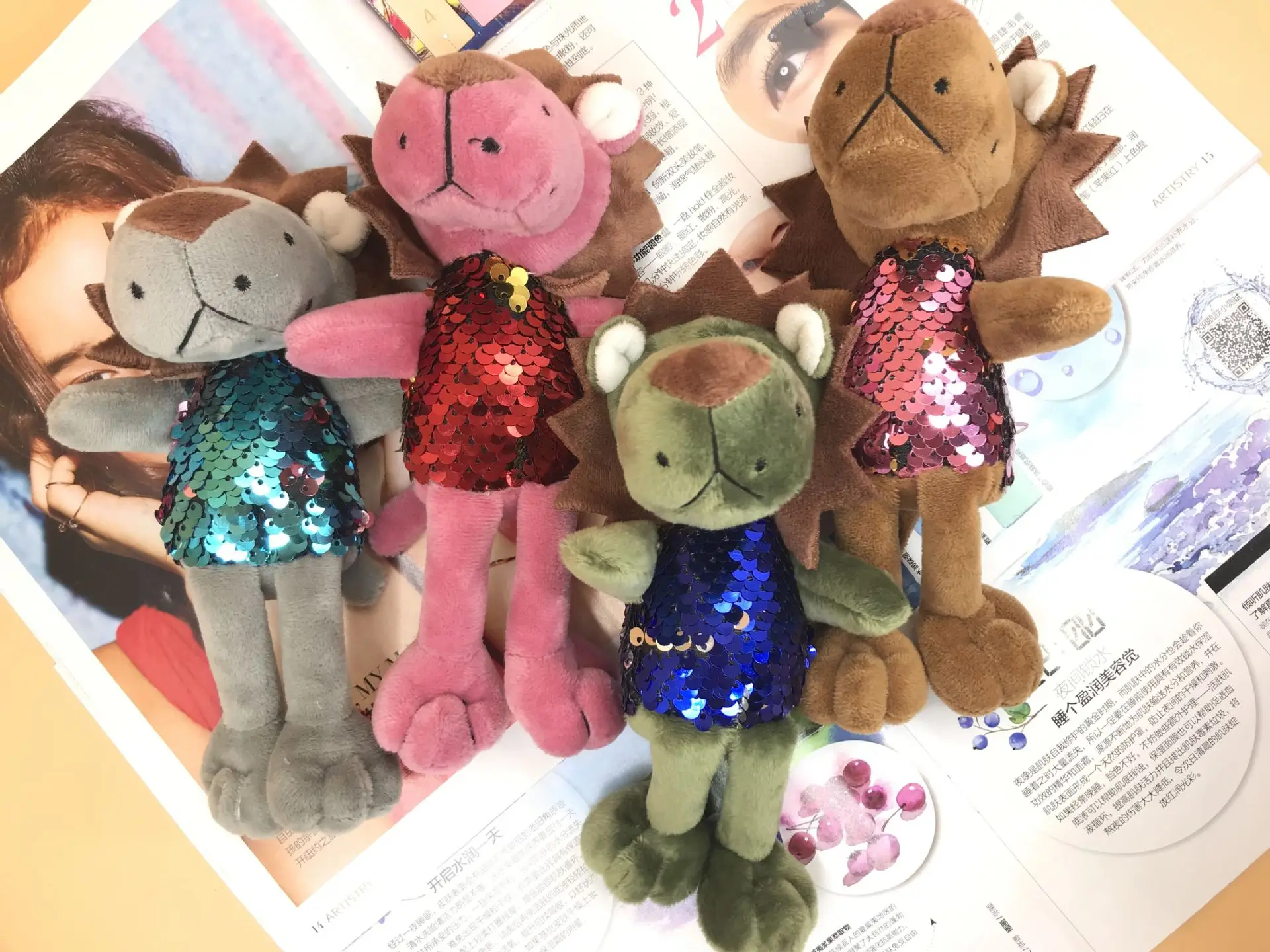 

21cm Plush Doll Sequin Lion Doll Key Ring Pendant Glitter Plush Toy Doll Random Color Decoration Accessories