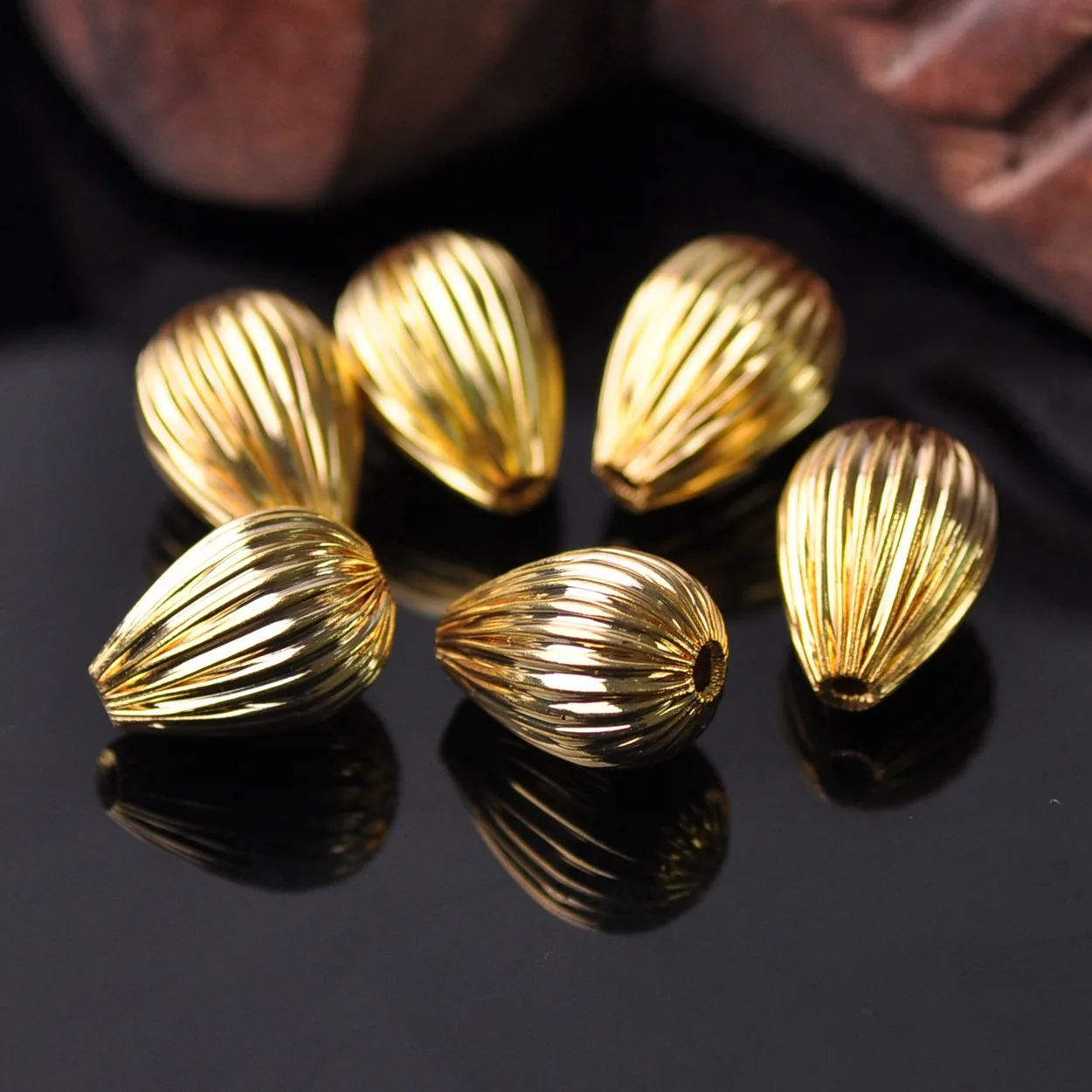 10 шт. Позолоченные 16x11 мм каплевидные полые Плиссированные Металлические