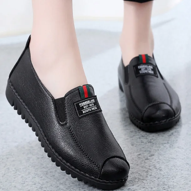 

New flat shoes round toe shoes non-slip shoe overfoot shoes mother shoes women's pu shoes size 36-41