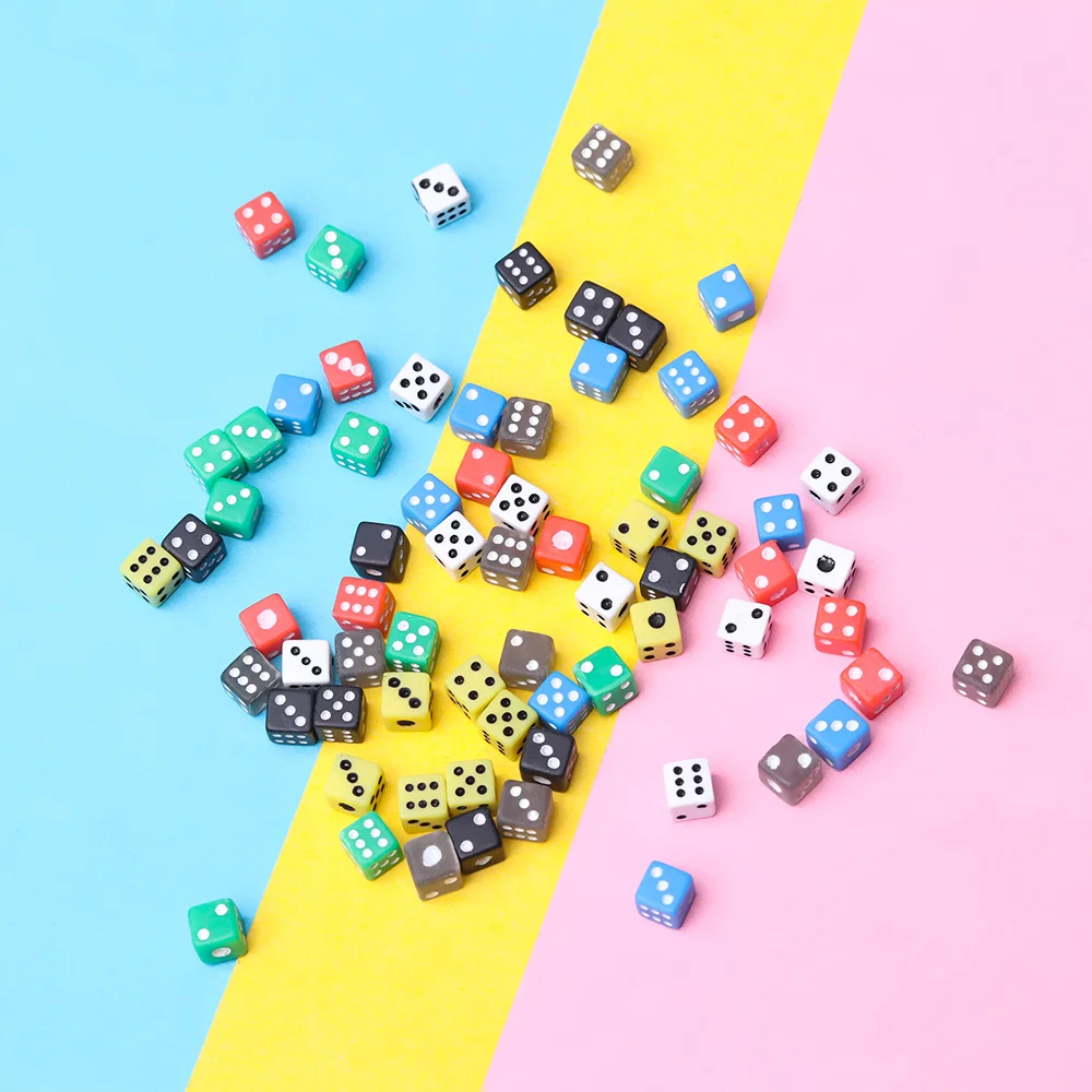 50 шт./пакет 5 мм акриловые игральные кости Стандартный 6 двухсторонняя