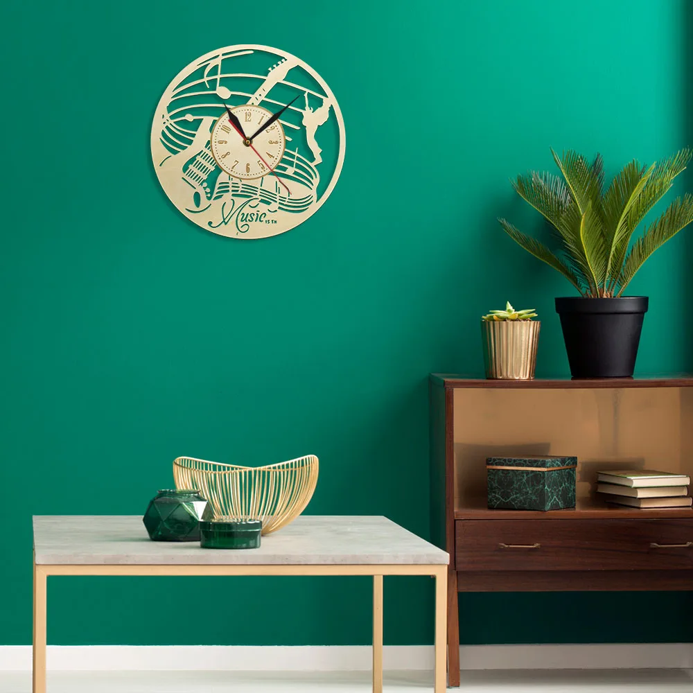 Музыкальные ноты гитарист деревянные настенные часы гитарный инструмент