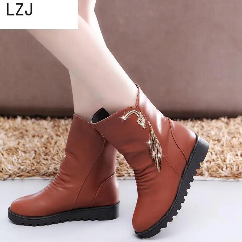 

LZJ2019 New Internal Increase Short Boots Women Autumn New Winter Round Head Woman Zapatos De Mujer Leather Boots Black Booties