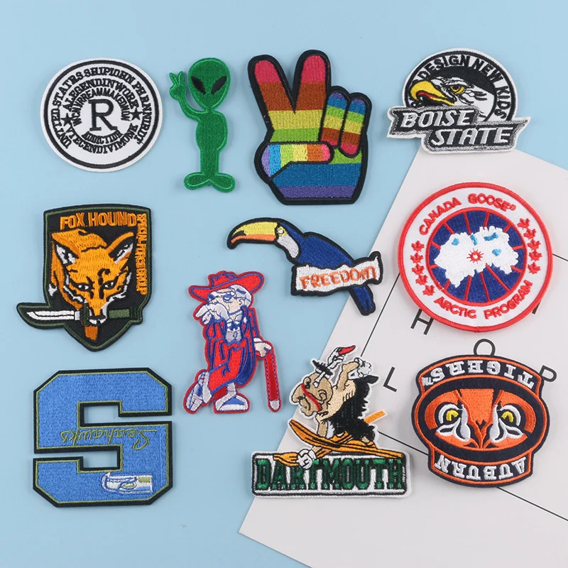 

Eagle woodpecker DIY Badge Embroidery Patch Applique Clothes Ironing Clothing Sewing Supplies Decorative Badges