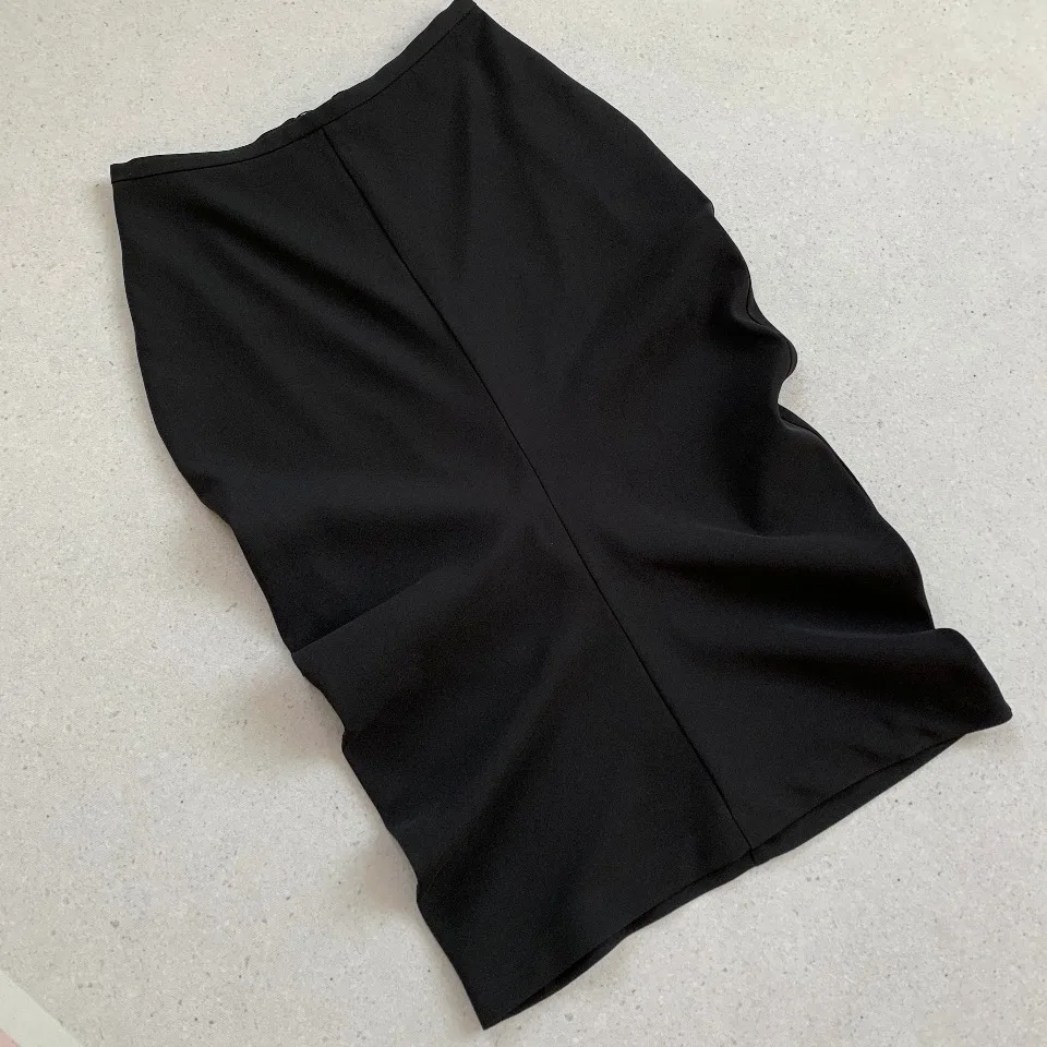 

Black Women's Bud High Waist Skirt 2020 Spring Autumn Ladies Fashion Pleated Slim Skirts