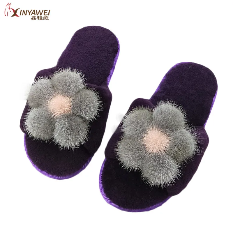 

New Product High Quality Cashmere Fur Slippers Accessories Mink Fur Flower Fur Slippers Ladies Go Out Warm Slippers.
