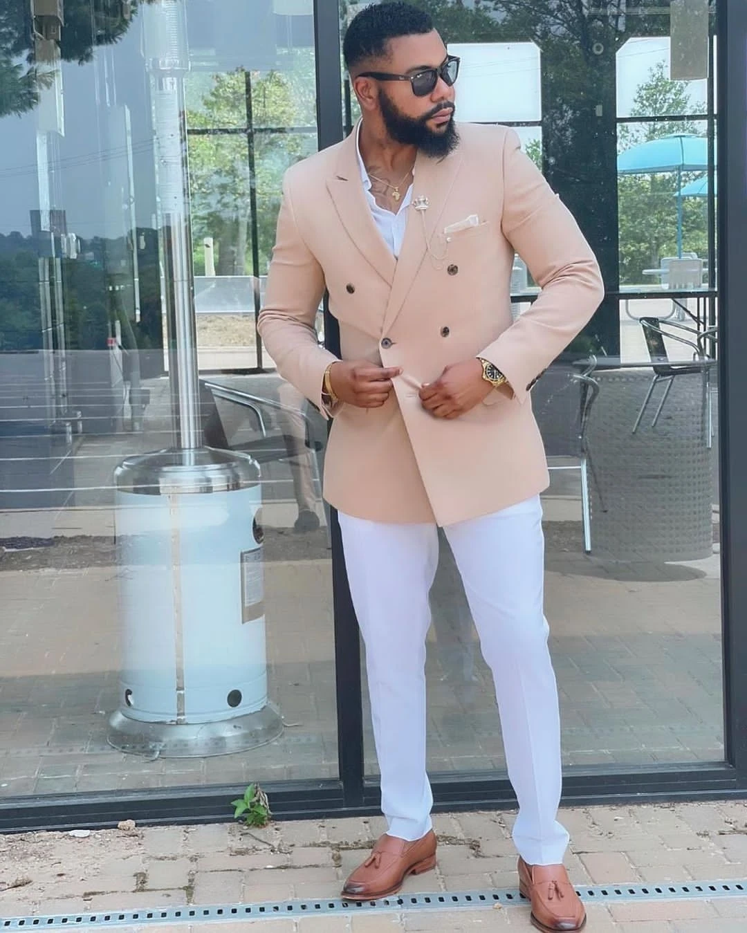 

Newest Slim Fit Men Suit Peak Lapel Business Casual Evening Tuxedo 2 Piece Khaki Jacket White Pant Custom Made Wedding For Man