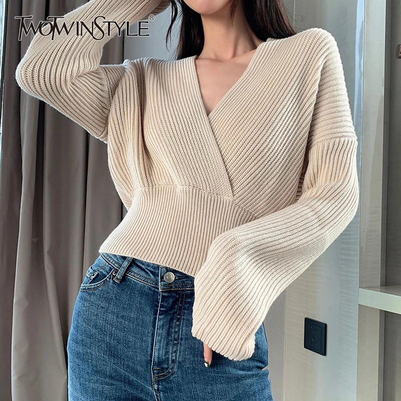 Женский вязаный свитер TWOTWINSTYLE осенний с длинным рукавом и v-образным вырезом