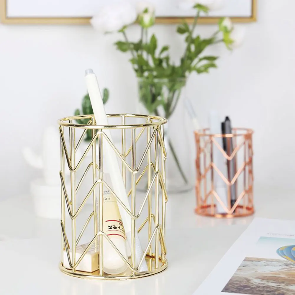 

Nordic Style Gold Creative Iron Pen Container Desktop Storage Cosmetics Container Pen Container