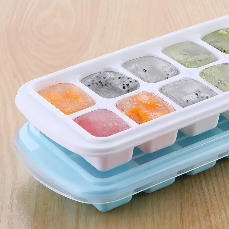 

IJsdoos met ijs, ijsklontje, ijsklontje met ijs, vierkant siliconen ijs