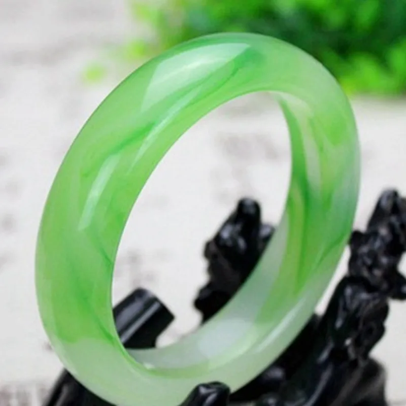 Beautiful Female bangle Chinese Flower hand-carved bracelet 57-65mm KYY8906 | Украшения и аксессуары