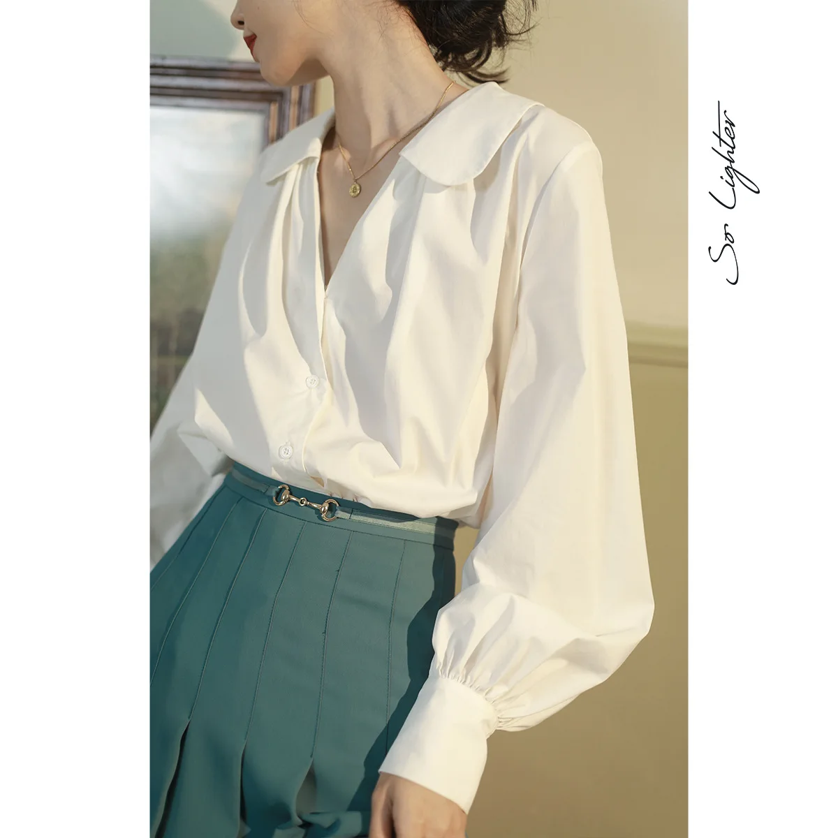 

Coat 2021 Spring New Women's Lantern Sleeve Cuff Button Doll V-neck Shirt Female White Yellow Casual Top