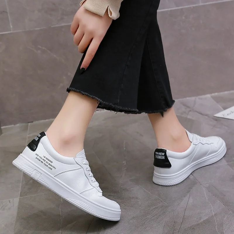 Женские весенние кроссовки модная дышащая Вулканизированная обувь из