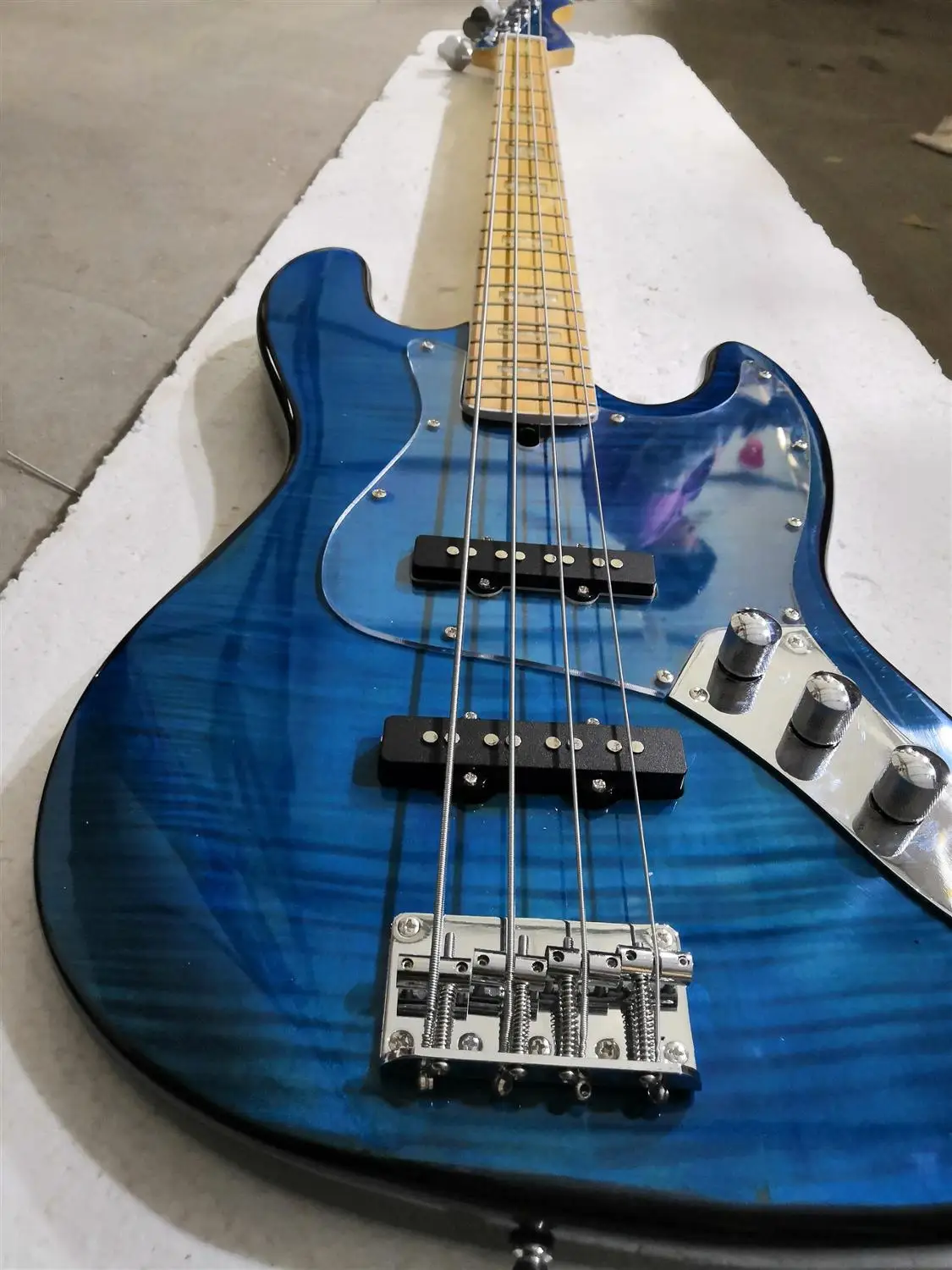 Электрический Гитары бас джаз гитара 4 строки темно синие Цвет Тигр верхом из