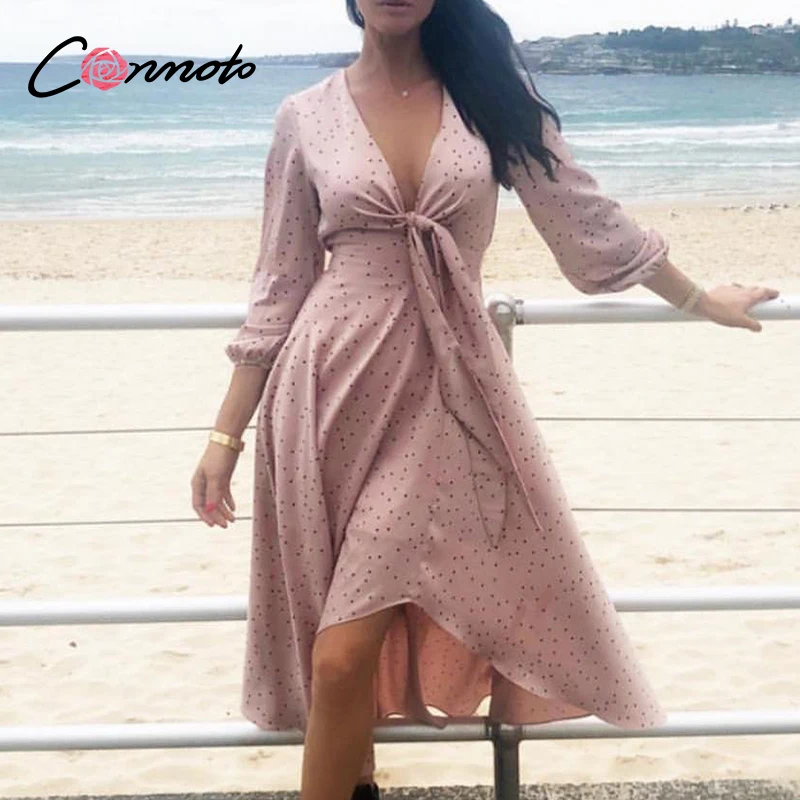 Conmoto Розовое платье в горошек атласное с высокой талией длинное