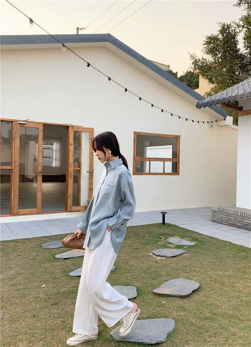 

2021 New Summer Women Blouses Female Pockets Shirt Retro Casual Turn-down Collar Long Sleeve White Loose Solid Office Lady Tops