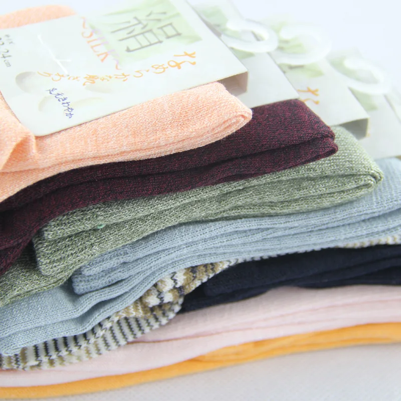 Женские носки ярких цветов из 80% натурального шелка размер ступни 22 24 см 2% хлопок