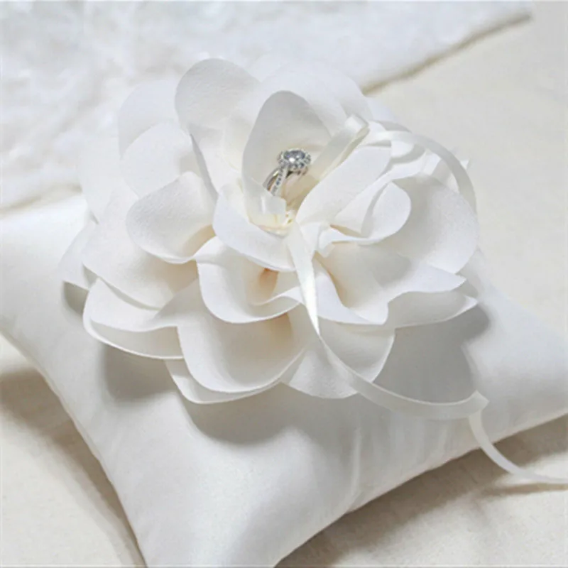 Свадебное кольцо цвета слоновой кости подушка цветочное насадка свадебная