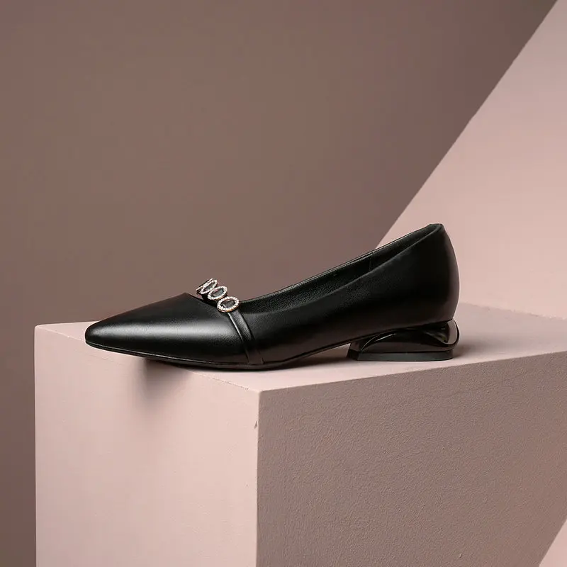 

Genuine Leather Metal Decoration Woman Shoes Retro 2021 Summer Newest Thick low Heels Pumps Wedding Shoes Woman