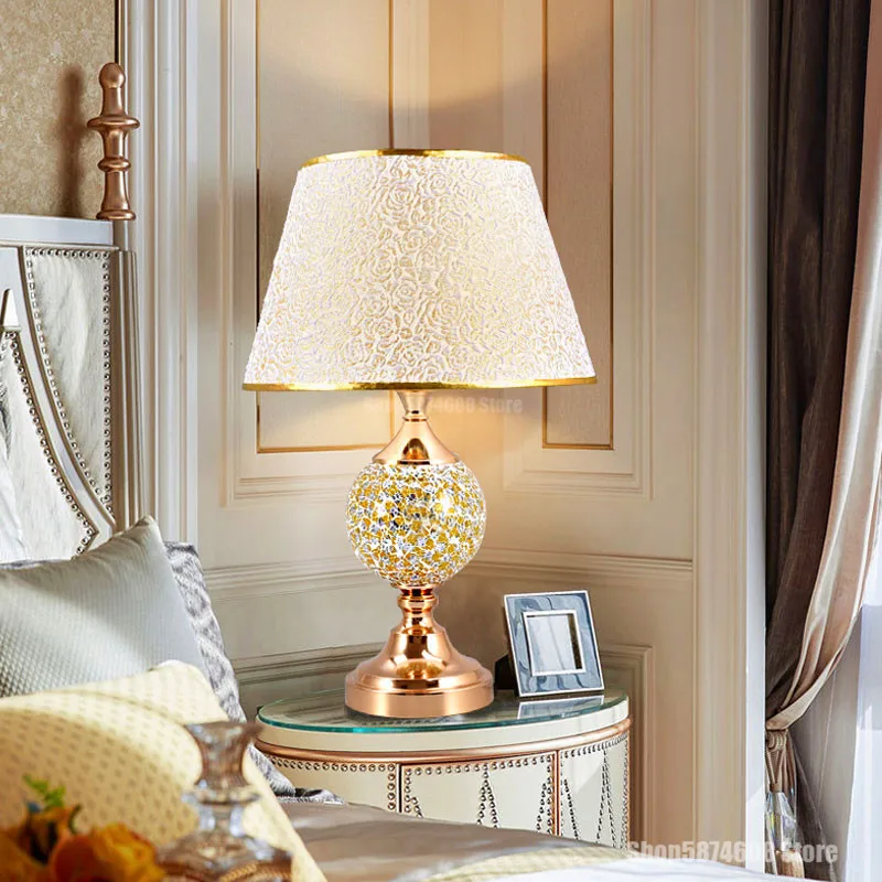 Скандинавская мозаичная стеклянная настольная лампа светодиодная прикроватная