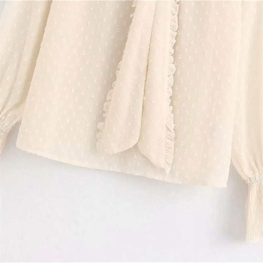 

Spring 2020 women's new fashion trend versatile fit show thin Lantern Sleeve bow small crowd design trumpet cuff versatile shirt