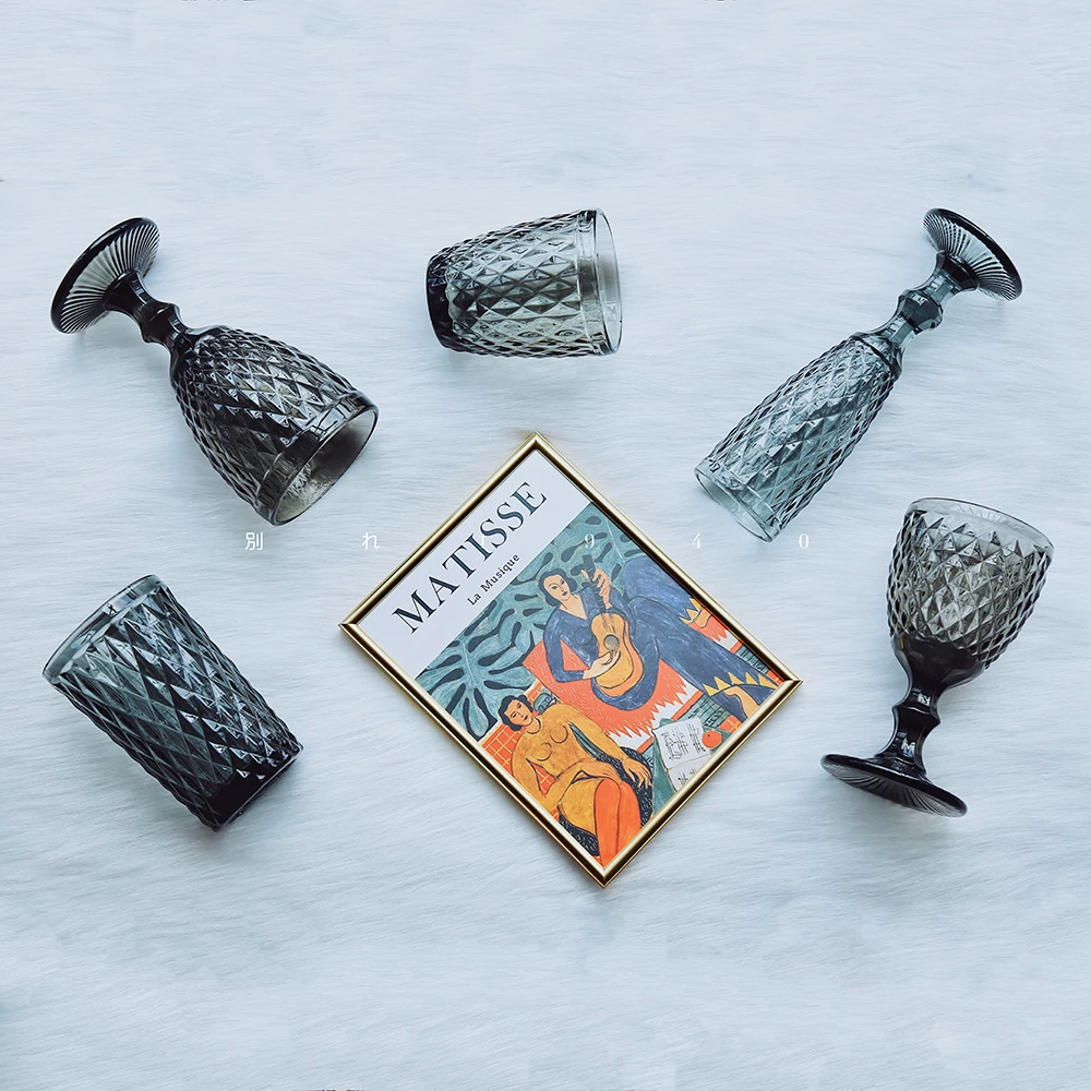 

Light Luxury Goblet Retro Embossed European Style Stemware Hotel Wedding Party Bar Wine Glass Pure Color Champagne Mug Water Cup