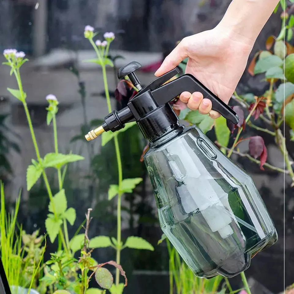 

Household Watering Can Spray Bottle Gardening Watering Can Pneumatic Sprayer Small Pressure Watering Bottle Garden Tool jardin