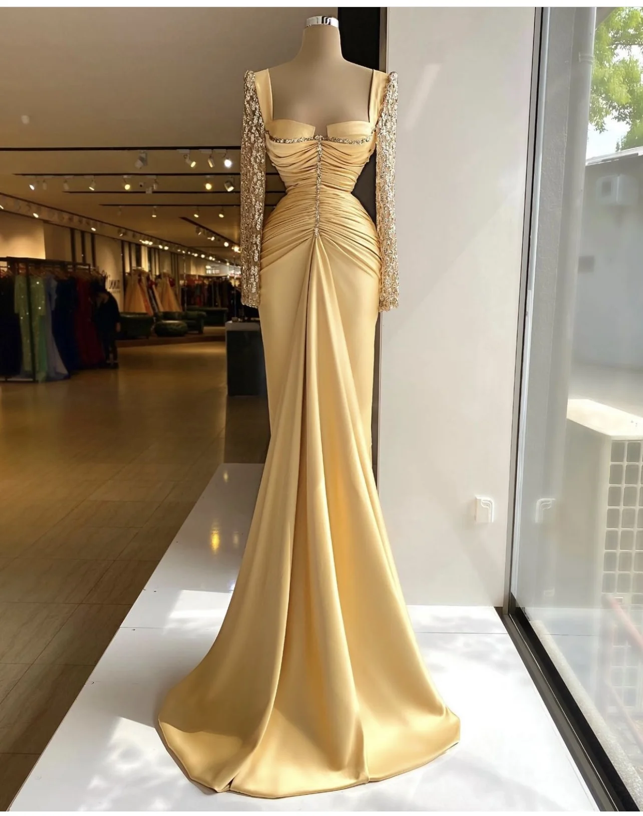 

YILIBER Evening dresses 2021 vintage vlack pearls long sleeves evening gowns beading prom dresses for women short dresses