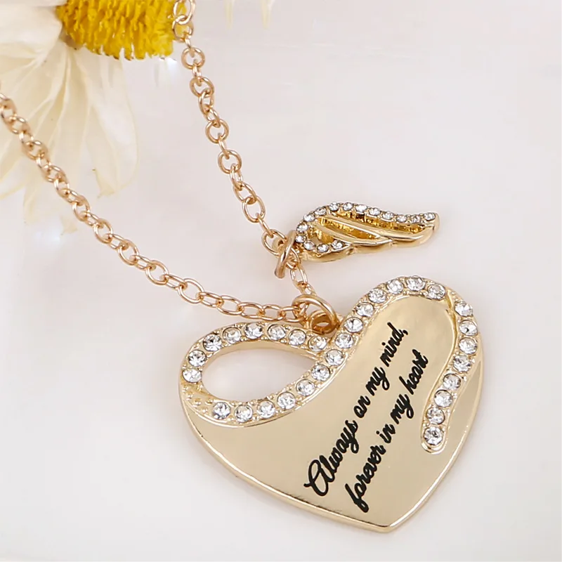 Горячая мода сплава с крыльями ангела письмо украшением в виде кристаллов