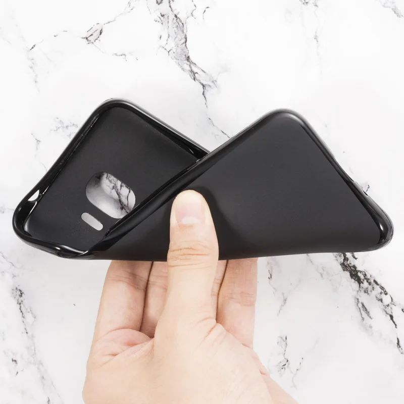 Чехол для Samsung Galaxy J2 Core J260F из силикона с мягкой задней крышкой и чехол J2Core на телефоне.