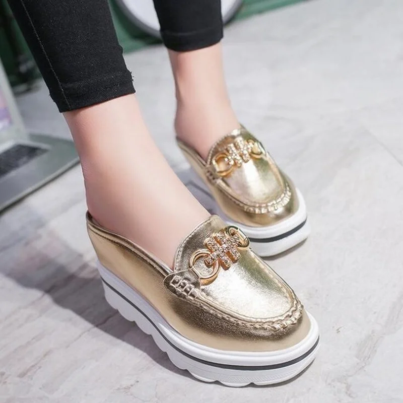 

Woman Slippers Mules Shoes Sandals Rhinestone Chains Metal Buckle Design Slippers Baotou Platform Shoes Wedges Slipper