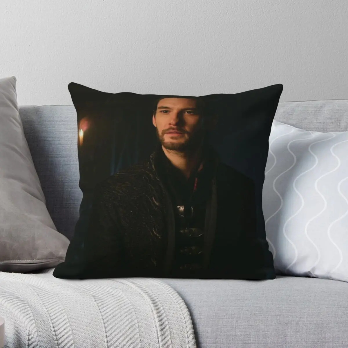 

Квадратный чехол Ben Barnes The Darkling General Kirigan из полиэстера и льна