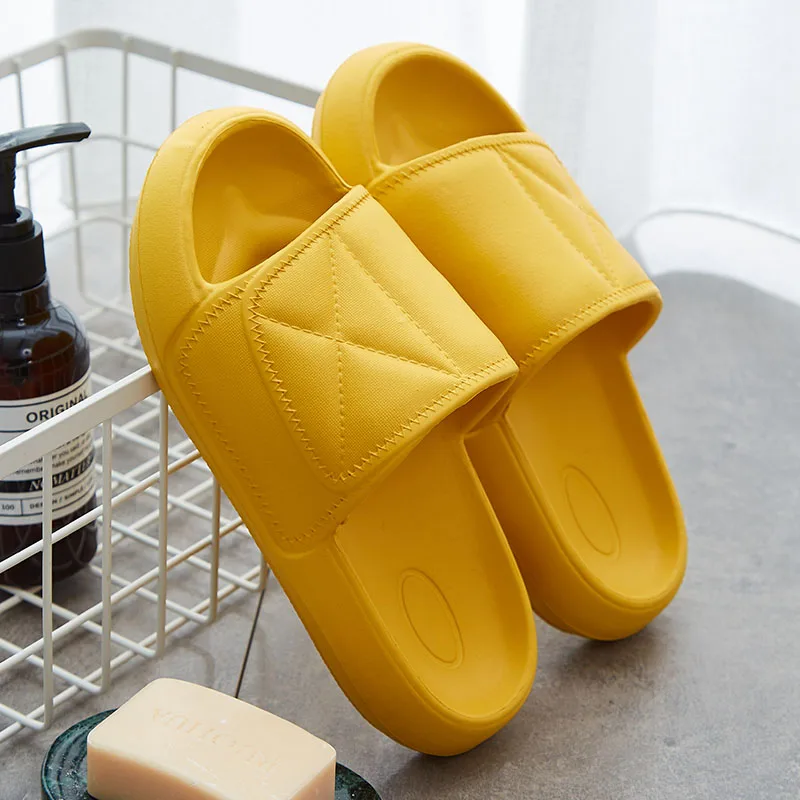 Домашние тапочки для пар Коллекция 2020 года Модные красные шлепанцы на мягкой