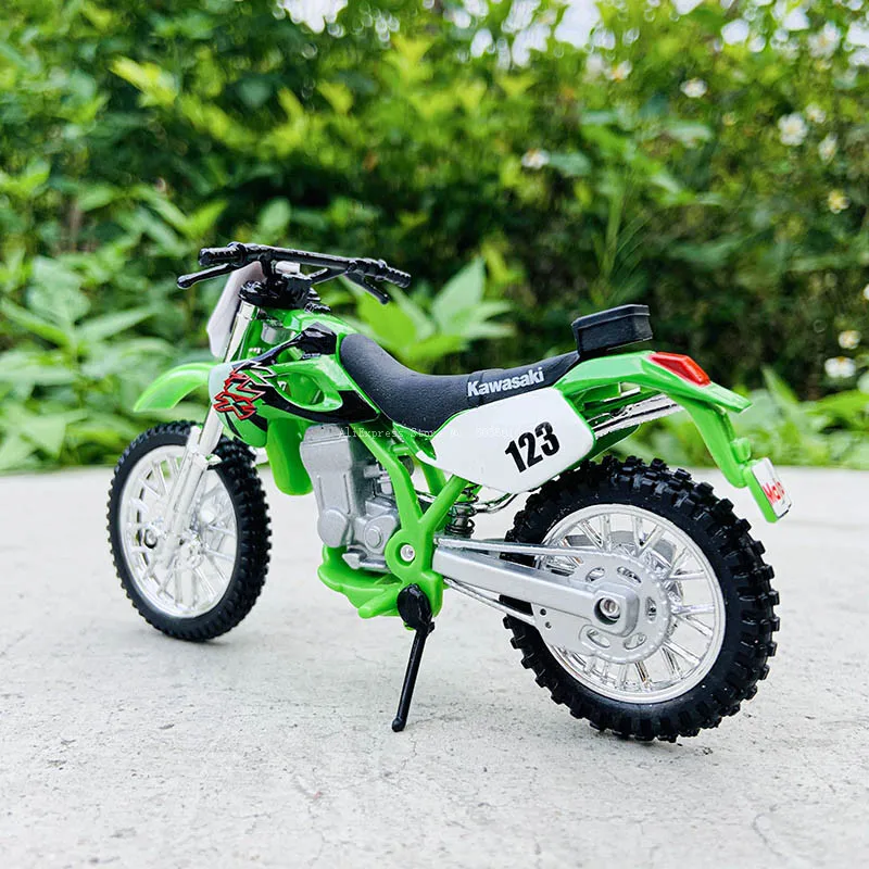Модель мотоцикла Maisto 1:18 Kawasaki KX 250 F литье под давлением коллекция из сплава хобби