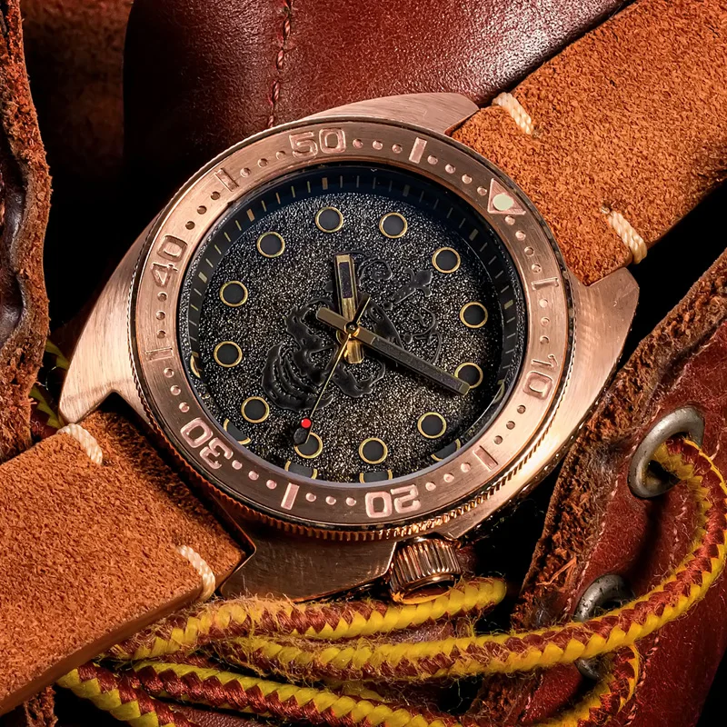 

SHIRRYU Bronze Turtle Diving Watch Sapphire Crystal Black Skeleton Dial Engrave CuSn8 Case AH35A 200M Dive Mechanical Watches