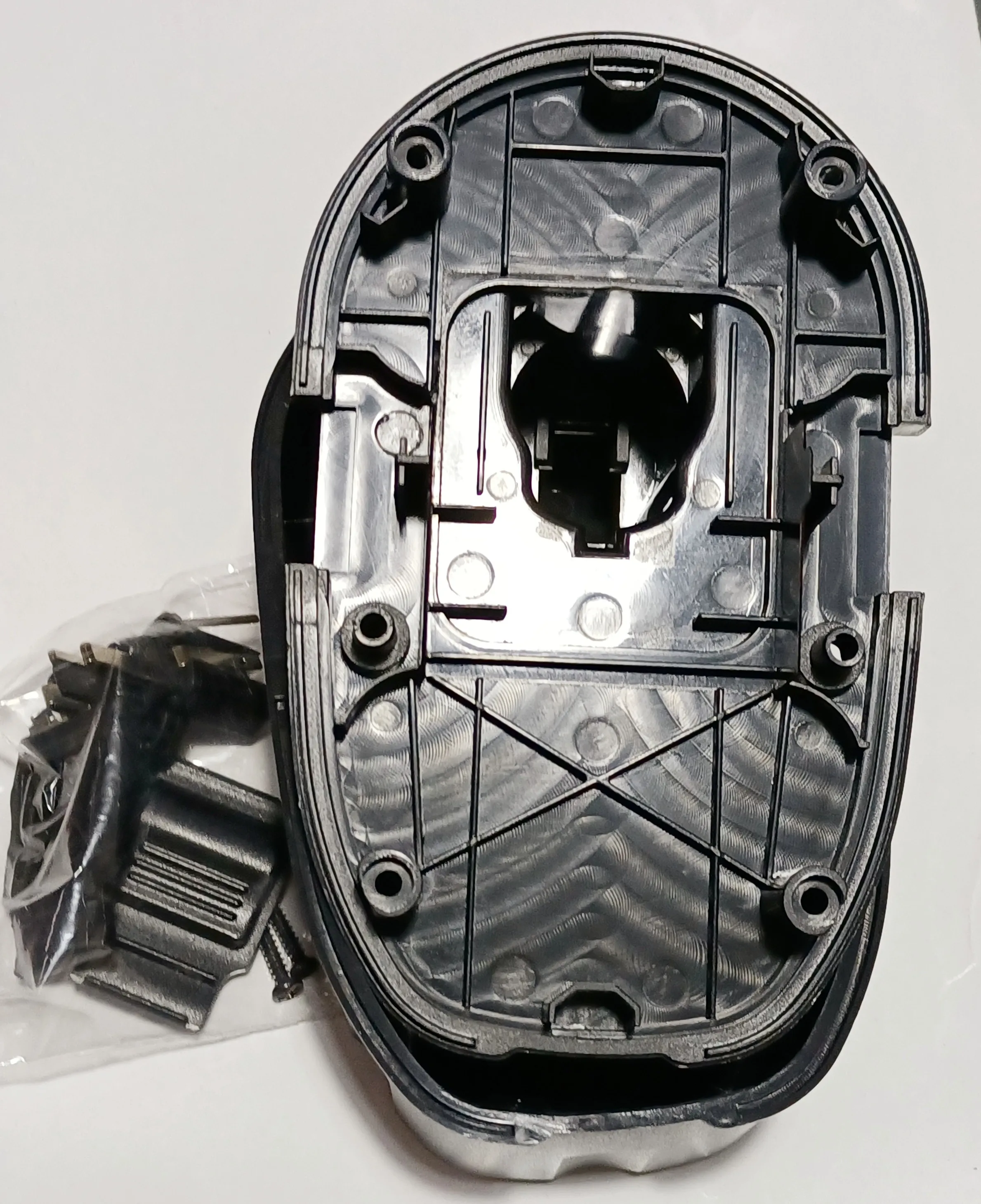 Пластиковый чехол с аккумулятором для электродрели сменные элементы без