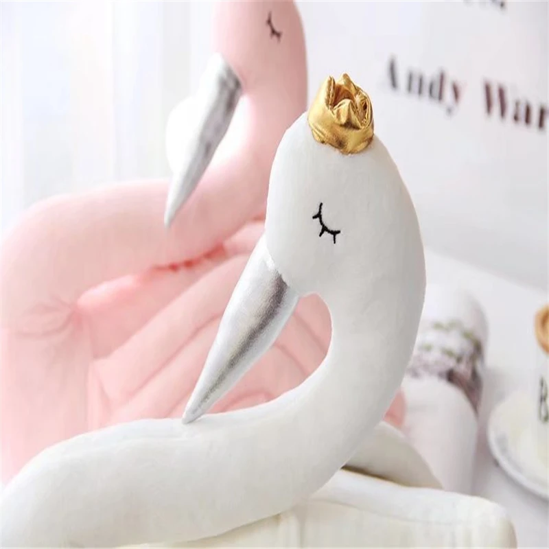 Лебедь принцесса объятия ребенка в скандинавском стиле Спящая Успокаивающая